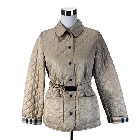 burberry tikkitakki naiset